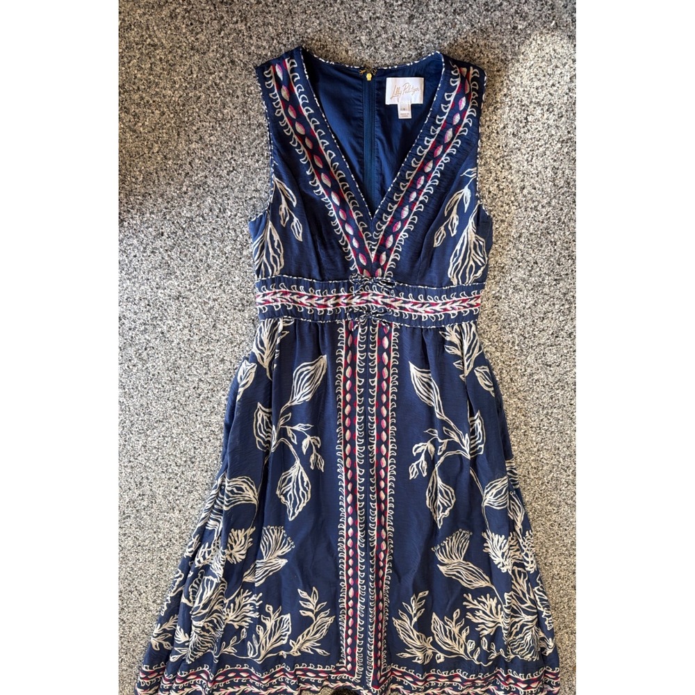 Lilly Pulitzer Navy Blue Floral Embroidered V-Neck Sleeveless Dress Size 6